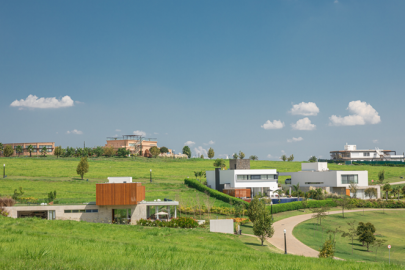 Condomínio de alto padrão no interior vale a pena? Descubra