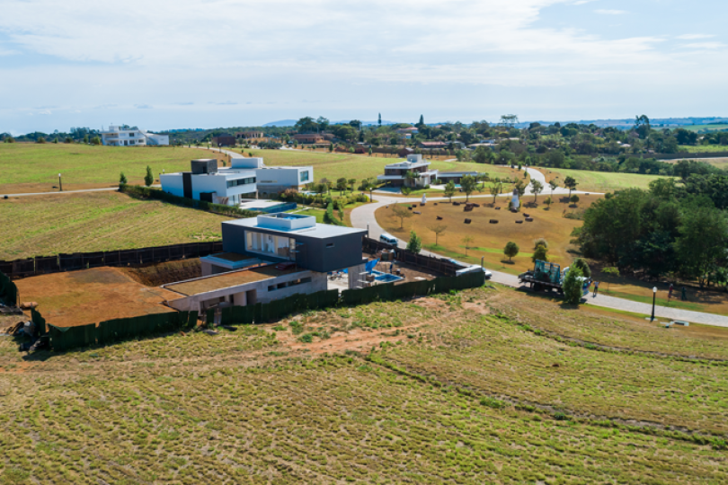 Dicas para comprar terreno em condomínio fechado de alto padrão
